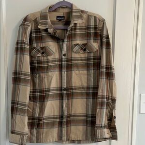 Patagonia Men's Plaid Button Down Shirt - Beige and Olive